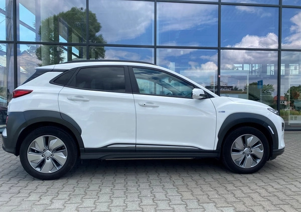 Hyundai Kona cena 119900 przebieg: 4500, rok produkcji 2020 z Przecław małe 67